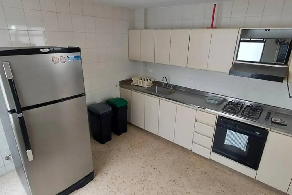 Amplio Apartamento En Los Colores Medellín