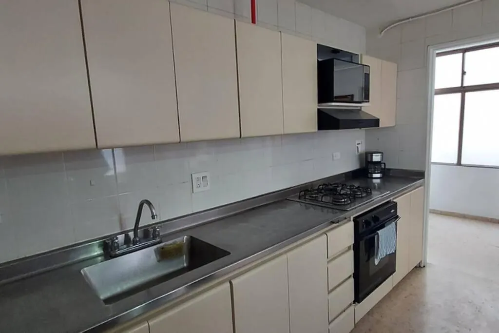 Amplio Apartamento En Los Colores Medellín Appartamento