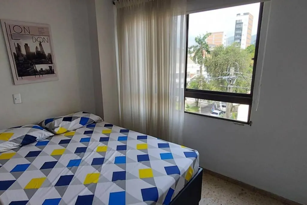 Amplio Apartamento En Los Colores Medellín 0*,  Colombia