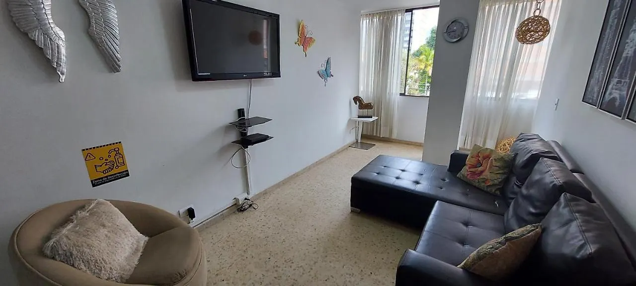 Amplio Apartamento En Los Colores Medellín 0*,  Colombia