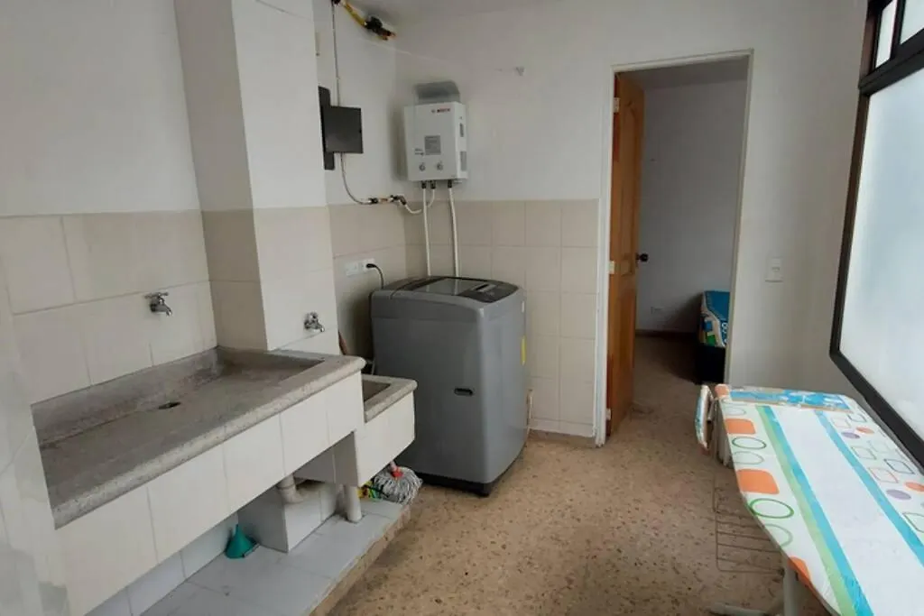 Amplio Apartamento En Los Colores Medellín Appartamento