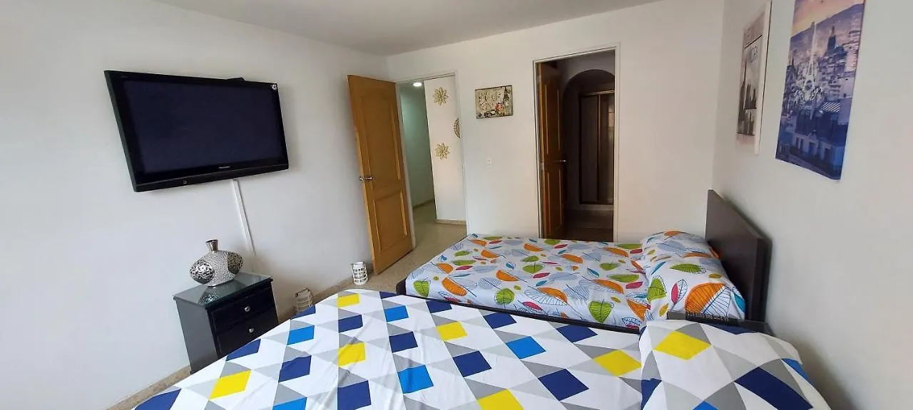 Amplio Apartamento En Los Colores Medellín