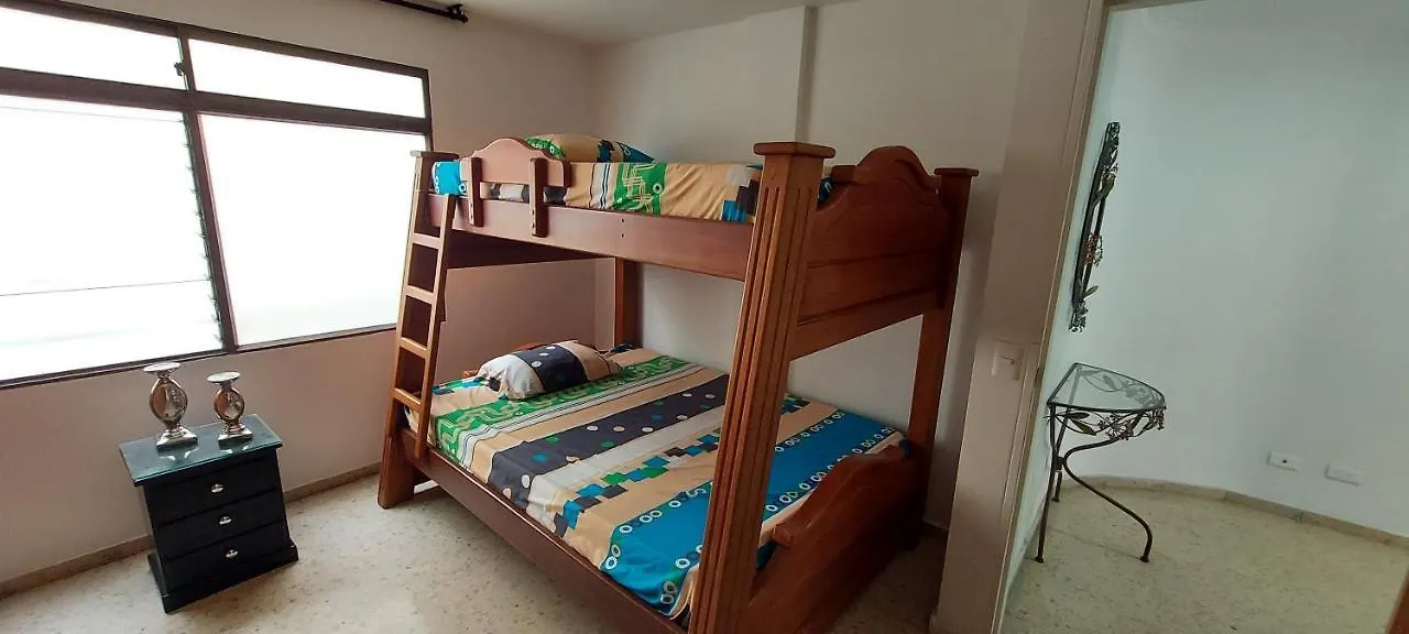 Amplio Apartamento En Los Colores Medellín Colombia
